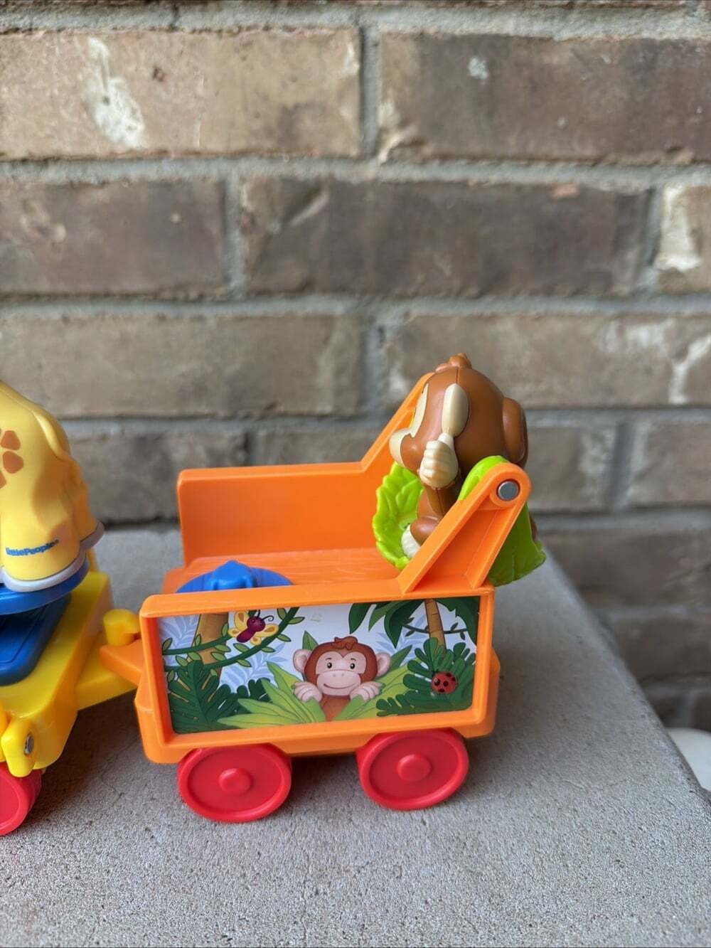 VTG Fisher Price 2001 Little People Musical Zoo Train W/3 Figures, WORKS - Picture 4 of 11